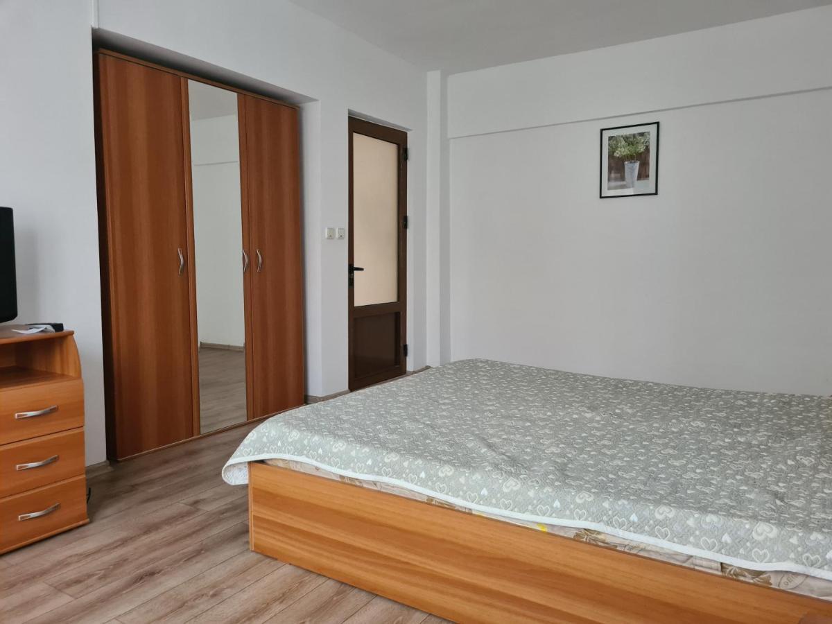 Apartament Anna Apartment Targoviste Luaran gambar